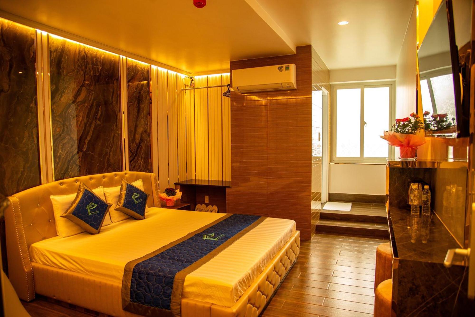 Phuc Hotel Cao Lãnh Buitenkant foto