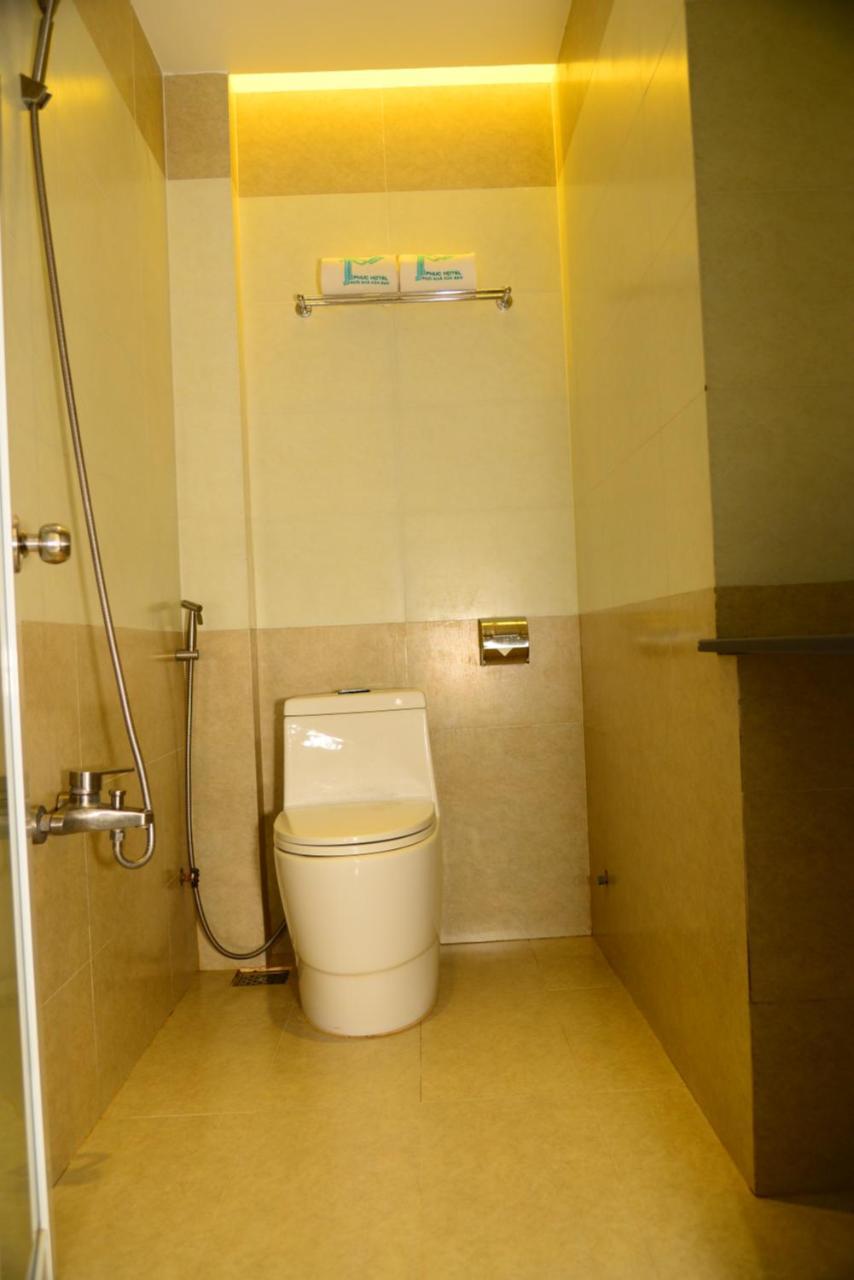 Phuc Hotel Cao Lãnh Buitenkant foto